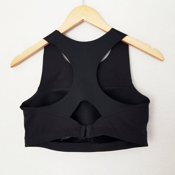 Chantelle High Neck Wireless Low Impact Sports Bra Black Size M Active Comfy $72 - Picture 5 of 16